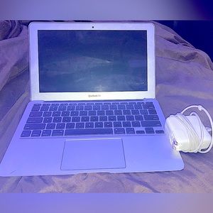 APPLE MACBOOK AIR 13.3
